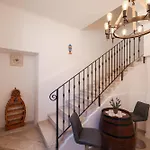 M&d Old Town Luxury דירה