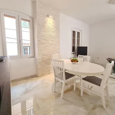 M&d Old Town Luxury Apartman Zadar