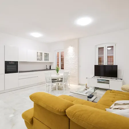 M&d Old Town Luxury *