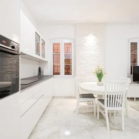 M&d Old Town Luxury Apartman Zadar